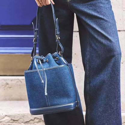 Sac seau tendance effet denim avec cordon de serrage